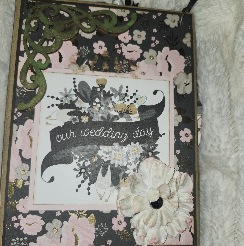 Floral "Our Wedding Day" Decorative Keepsake Album